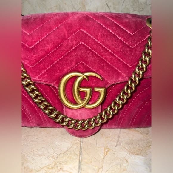 Gucci GG Marmont Velvet Small Bag โ Fuchsia Pink | COA - Picture 9 of 11